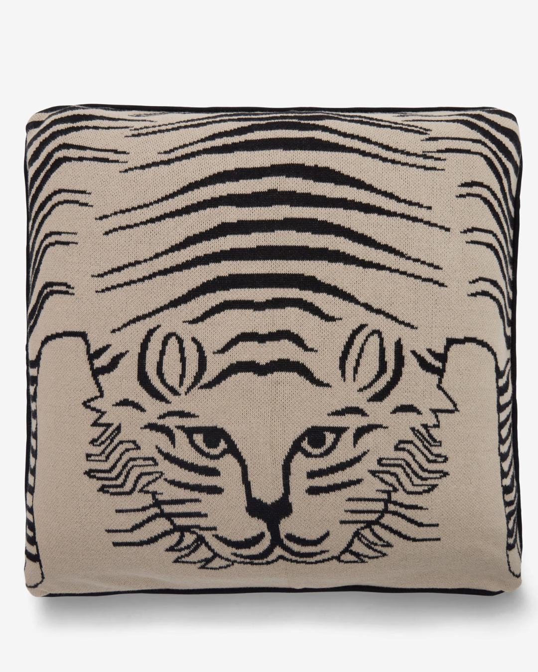 Housse de coussin Baldo Naturel Inoui Editions en 100 % coton, format 50 × 50 cm, avec motif artistique inspiré de la peau de tigre.
